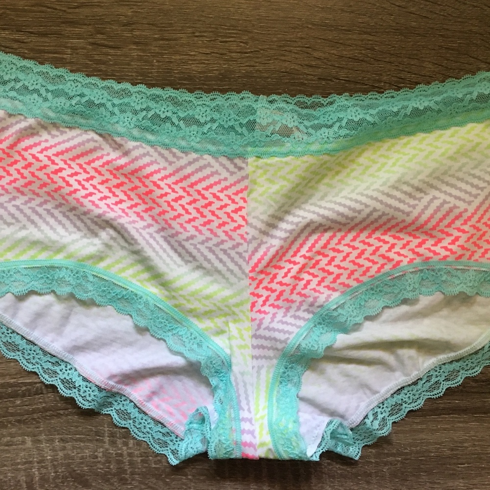 Victoria’s Secret Boy Short Lace Trim Panties